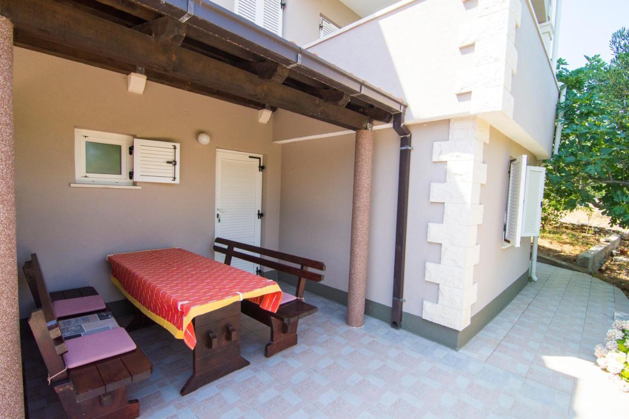 Villa Tereza Splitska Exterior photo
